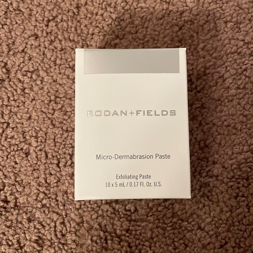 Sample Size Microdermabrasion Paste from Rodan and Fields